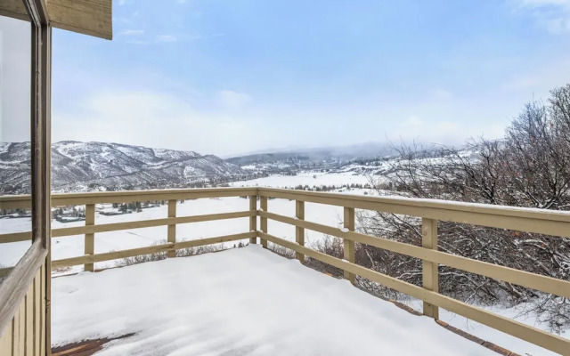 Oak Ridge Retreat by Snowmass Vacations