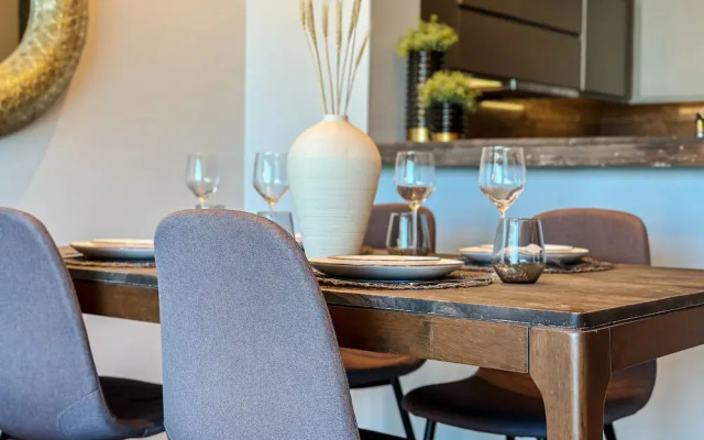 HiGuests - Damac Heights