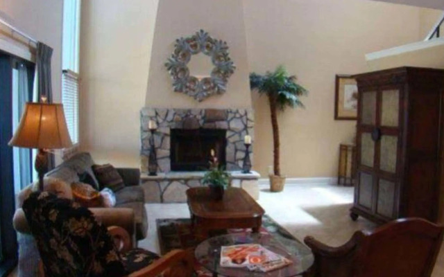 Shoreline Townhome by Holiday Isle