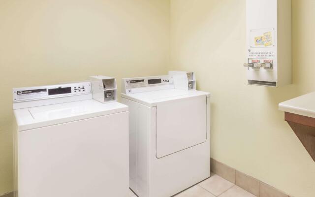 Wingate by Wyndham Savannah Gateway