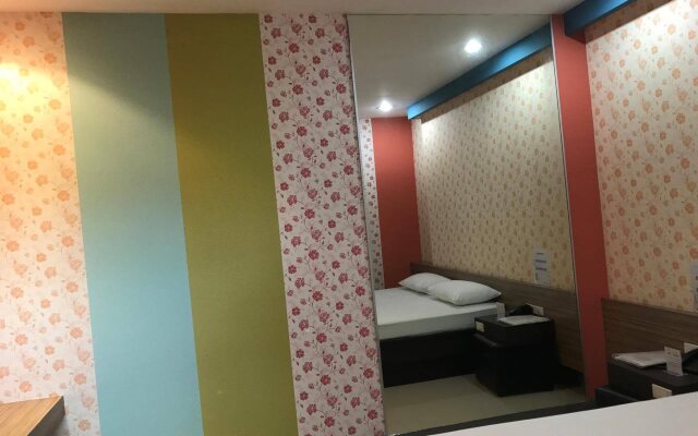 Lux Inn