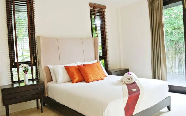 Phuket Ratchamaka Pool Villa
