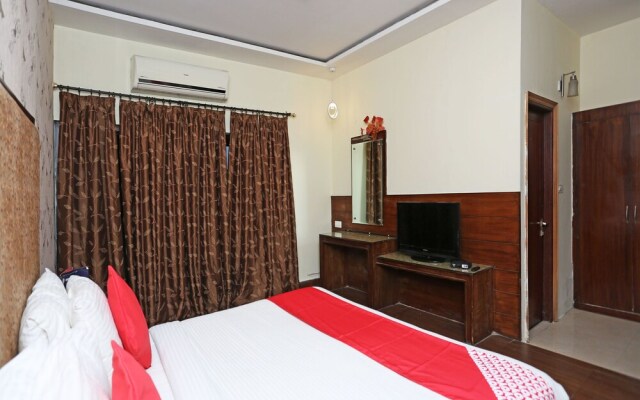 OYO 8576 Hotel Jiwan Plaza