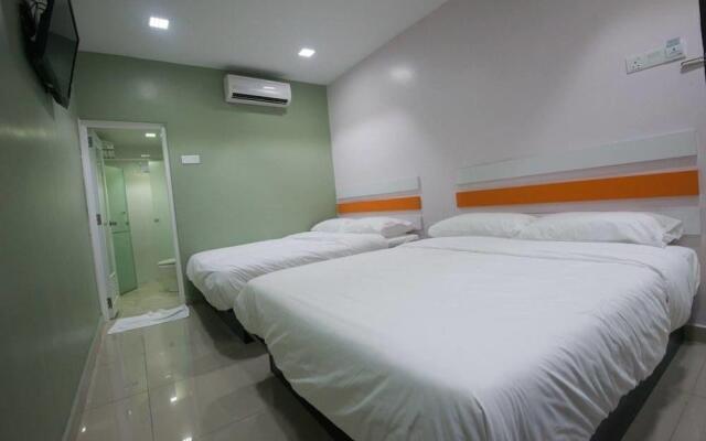 OYO 90296 Red Orange Hotel Port Klang