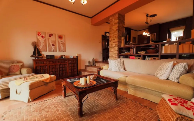 Zeusplace Fenias Nest House