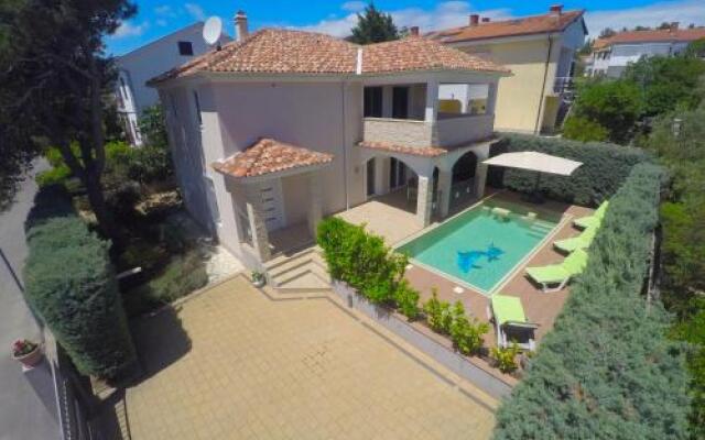 Villa KRK