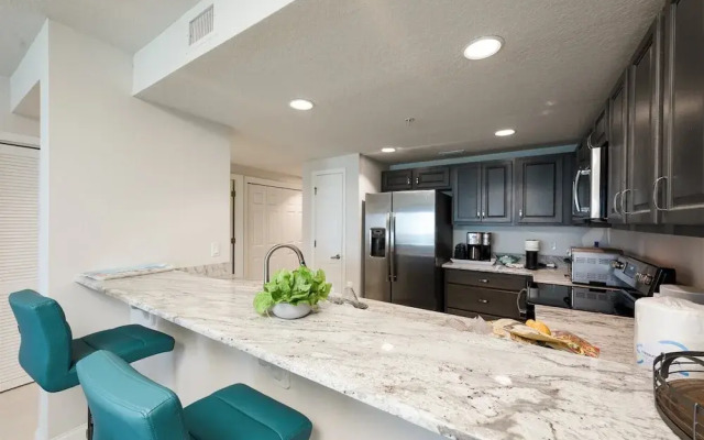 Unit 203 Aruba - 3 Bedroom Ocean Front