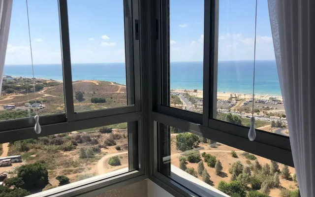 Luxury Mini Penthouse Sea View Best Loc