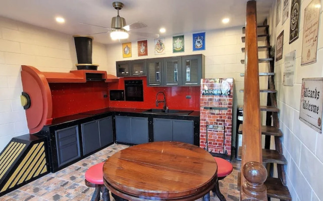 POTTERLAND Luxury Pool Villa