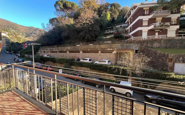 Inviting 1-bedroom flat with Balcony