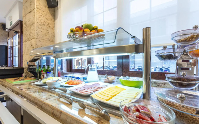 Apartamentos Orosol 2 by Typic Hotels