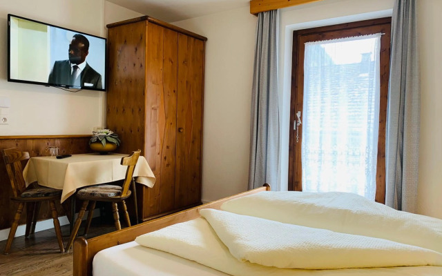 Pension Jagerhof - Sommercard Inkl - 5 Min zum Hochzeiger