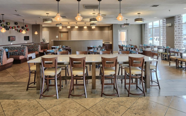 Holiday Inn & Suites Albuquerque-North I-25 by IHG