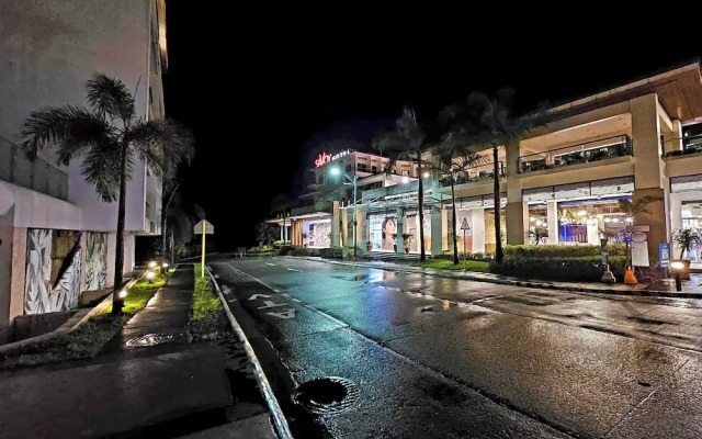 Evelyn Azure Escapes Boracay Newcoast