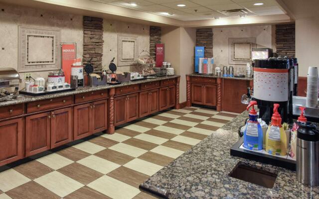 Hampton Inn & Suites Youngstown-Canfield