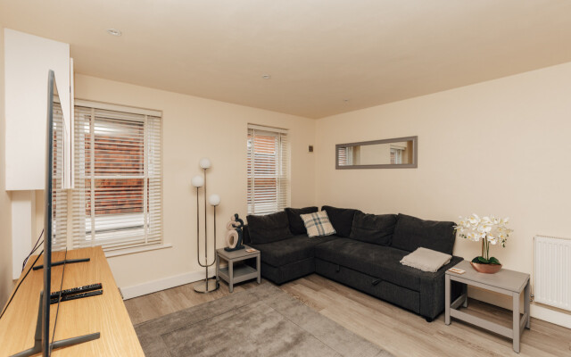 Henley Town Centre With Parking - From 110 Per Night