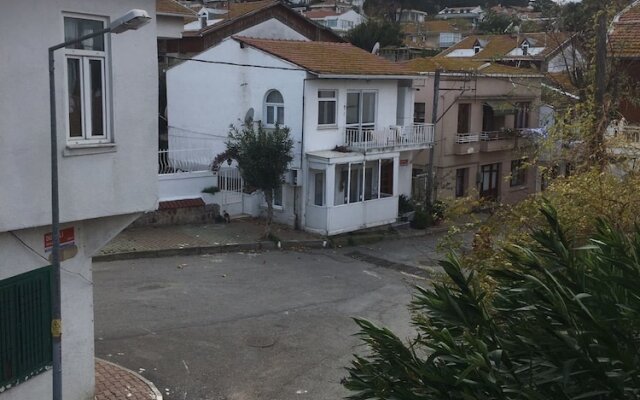 Yakamoz Hotel