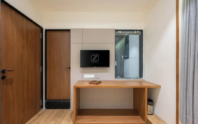 The Zuree Hotel