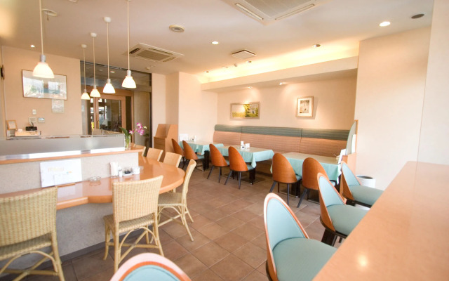 Kishibe Station Hotel