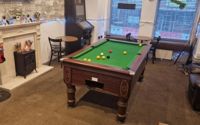 The Shores Hotel, Central Blackpool