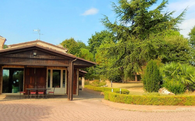 Villa Strada Comunale di Monte Giove