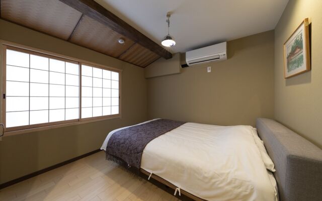 Shirakabanoyado-Uchikyuhoji