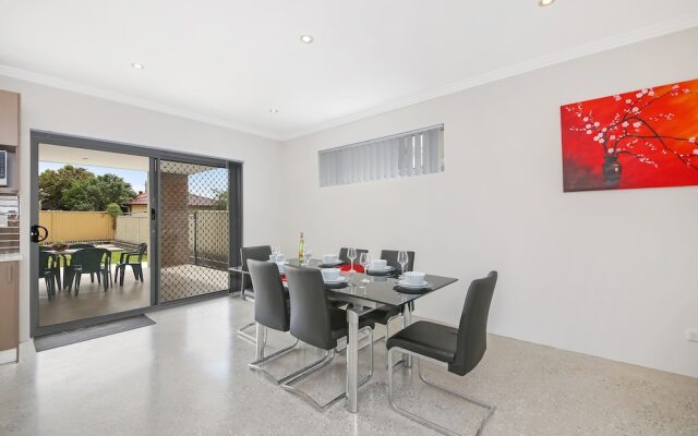 Pearson Villas - Sydney