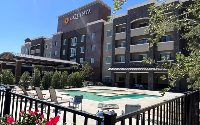 La Quinta Inn & Suites by Wyndham Lubbock Southwest