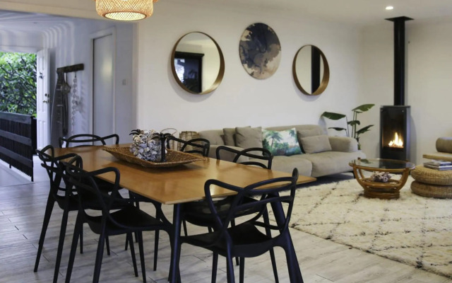 THE WERRI SHACK Werri Beach Gerringong 4pm check out Sundays