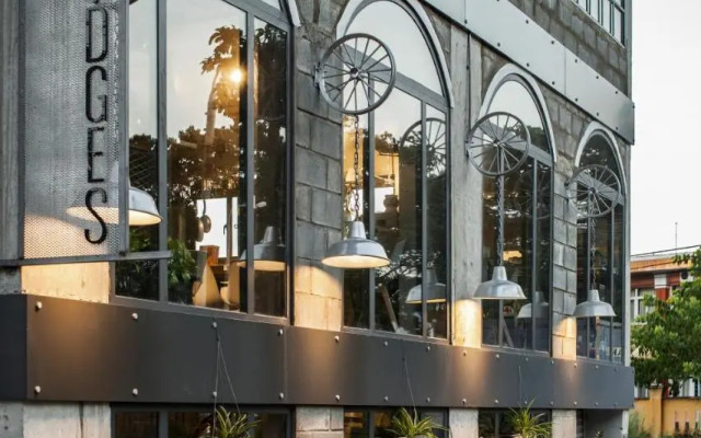 Bridges Danang Boutique Hotel