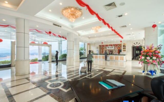 Huguang Holiday Hotel