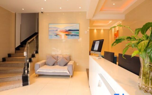 Zsmart Zhishang Hotel(Shanghai Zhenru Subway Station)