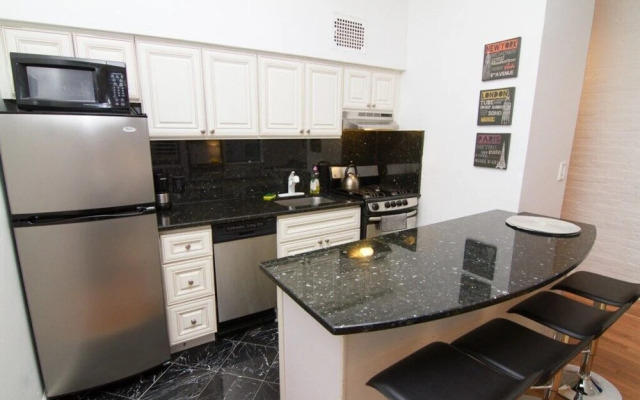 Pleasant 1 BR on Gramercy