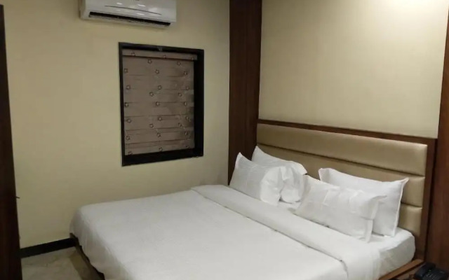 Hotel Samrat