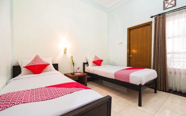 Sinergi Hotel Tretes by OYO Rooms