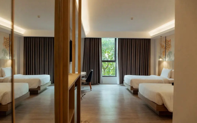 RUS Hotel&Convention