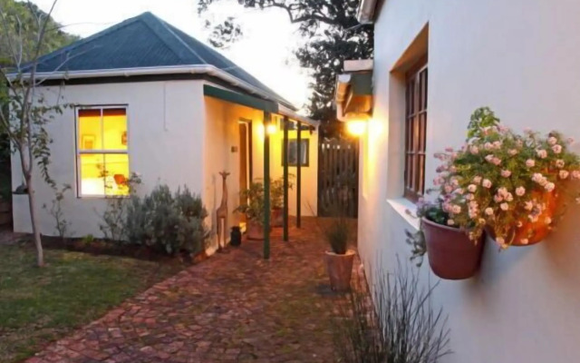 The Old Trading Post - Guest House