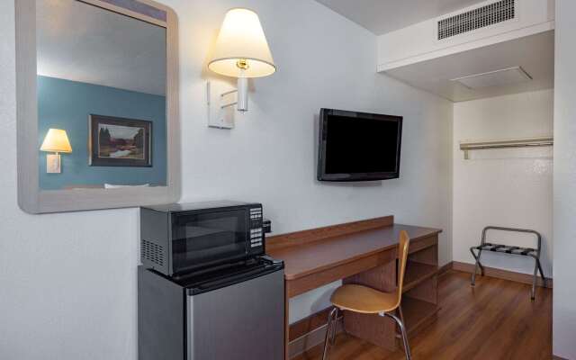 Travelodge by Wyndham Miles City