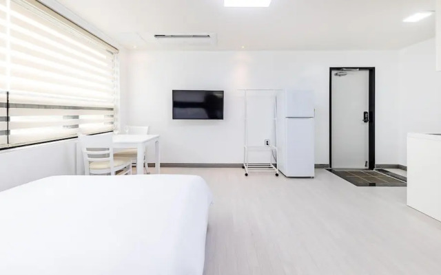 Yeosu Onueli Pension