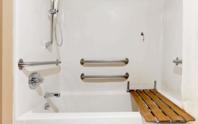 Hotel Pommier Chariton