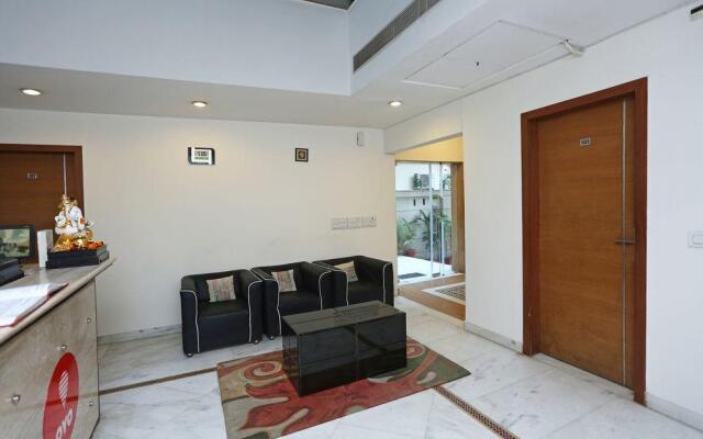 OYO 11326 Hotel Camria