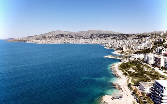 Grand Blue Apartments