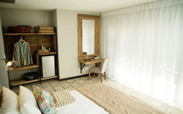 Driftwood Guesthouse