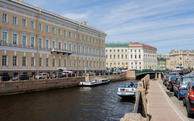 Апартаменты на Набережной реки Мойки 32