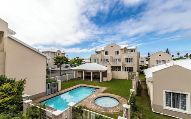 Modern Executive Unit