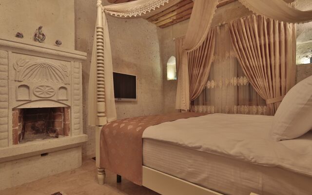 Elit Cave Suites