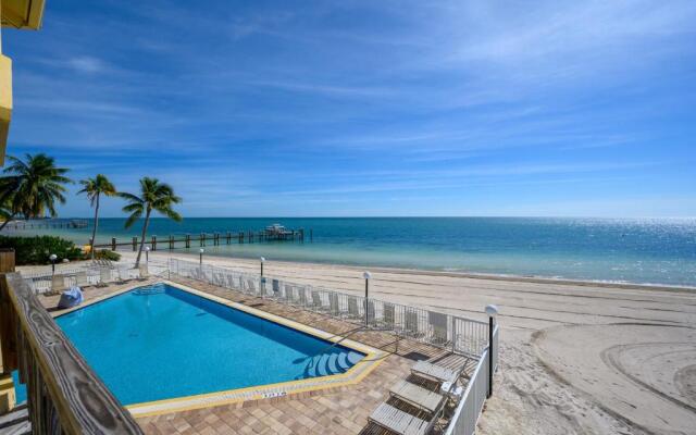 Cocoplum Beach & Tennis Club