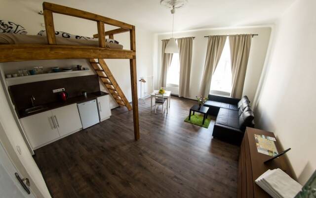 Freedom rooms and apartments
