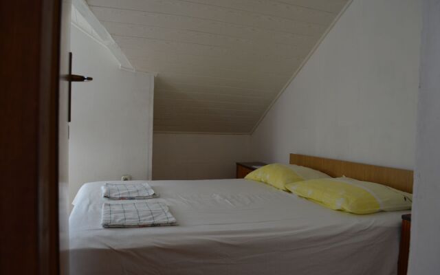 Apartment Jozo - 150 m from pebble beach: A5 Gradac, Riviera Makarska