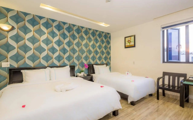 La Maison Da Nang Beach